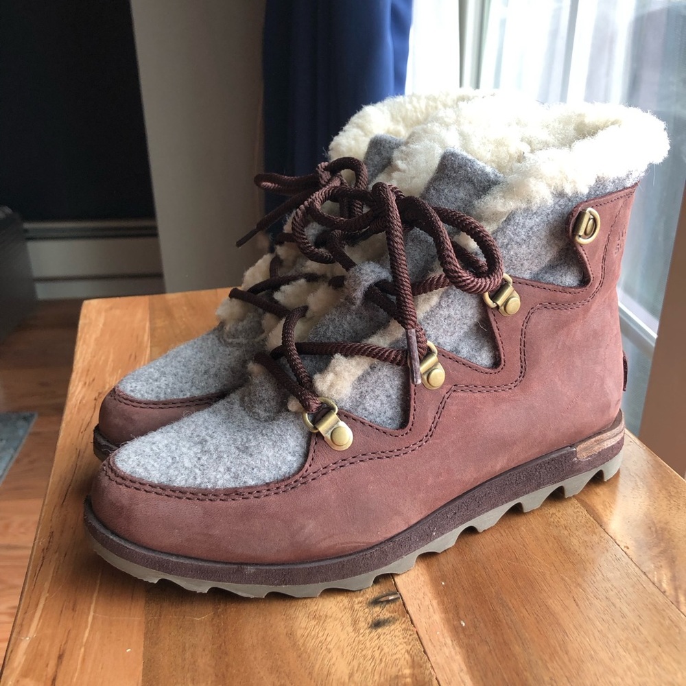 Sorel Alpine Boots